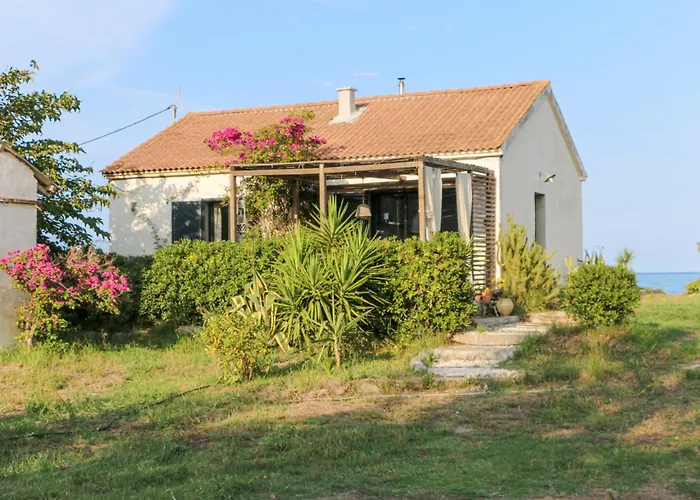 A Stalla - Maison Pieds Dans L'eau A *